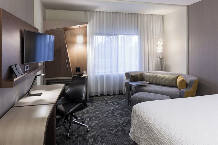 Courtyard by Marriott Houston North / Shenandoah