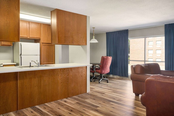 AmericInn by Wyndham Branson & Conference Center