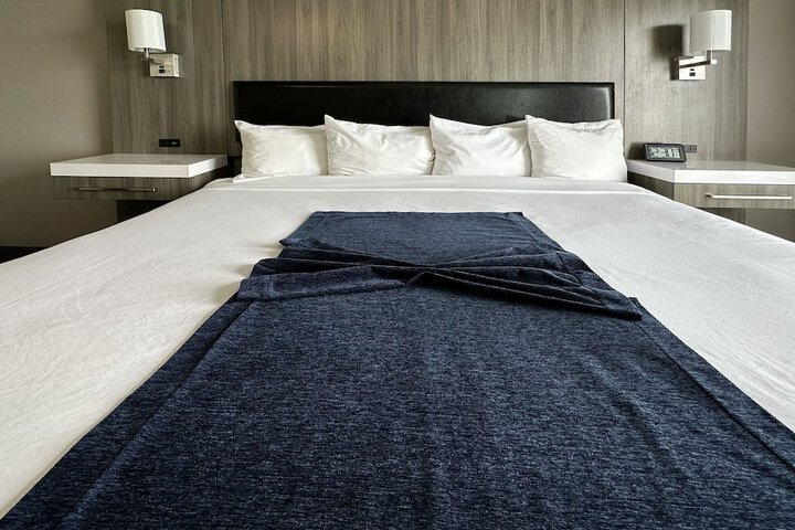 BayVue Hotel Resort and Suites