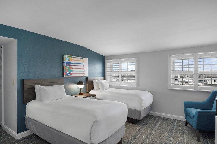 Room 14 of 37