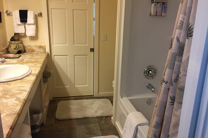 Room 8 of 65