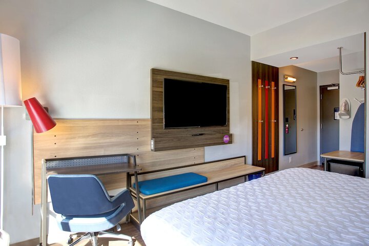 Room 34 of 44