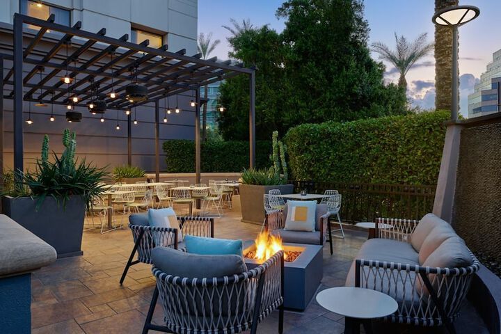 Terrace/Patio 66 of 70