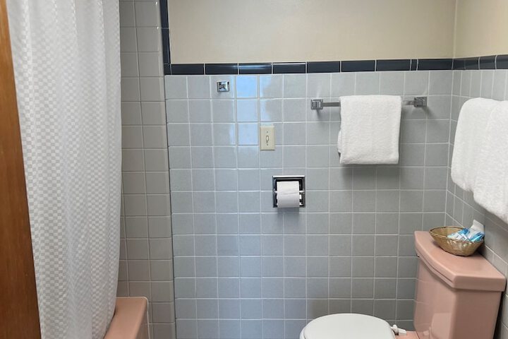 Room 134 of 233