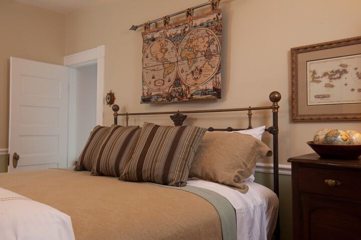 Room 16 of 21