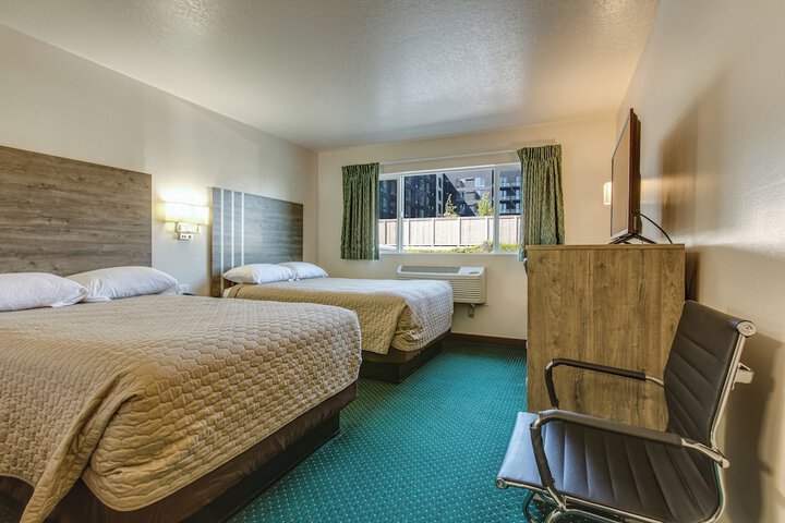 Coachman Inn