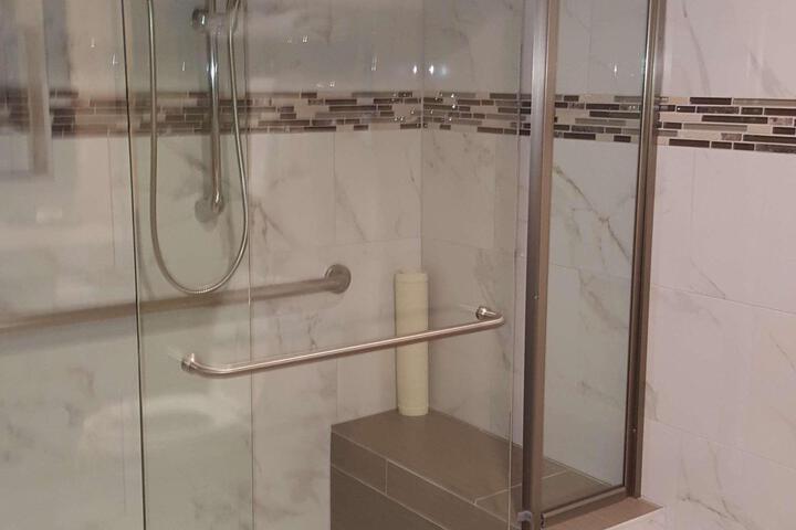 Best Western Plus Airport Inn Suites