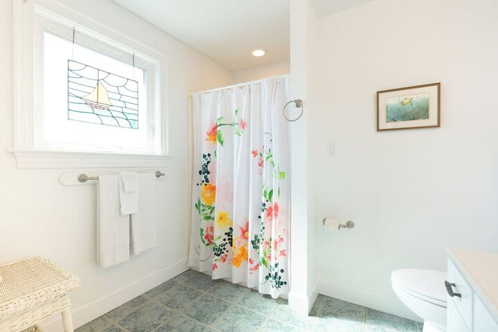 Ocracoke Harbor Inn