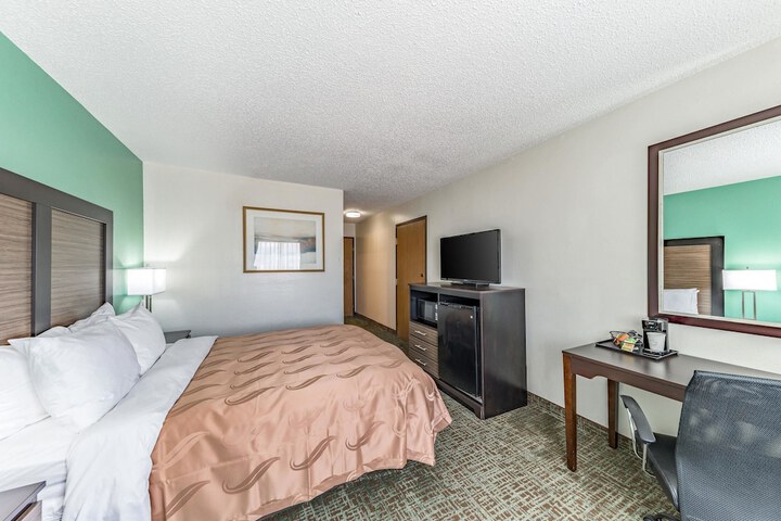Room 34 of 59