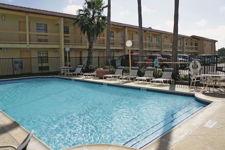 Pool 6 of 47