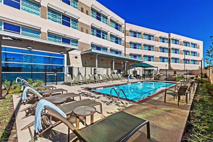 Pool 5 of 28