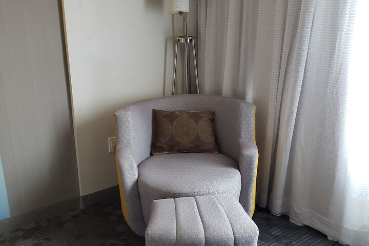 Room 16 of 37