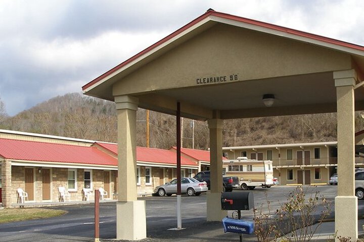 SCOTTISH INNS ROCKY TOP