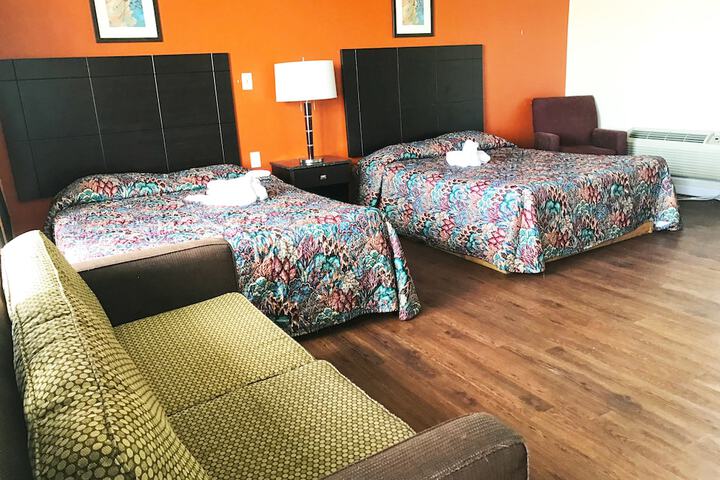 Room 43 of 84