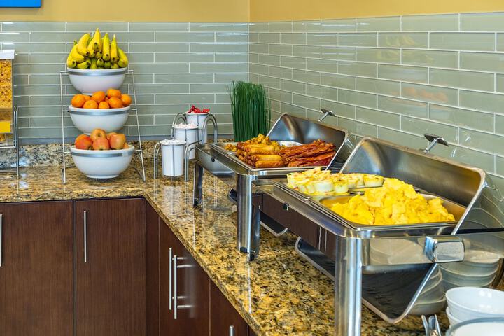 Comfort Inn & Suites