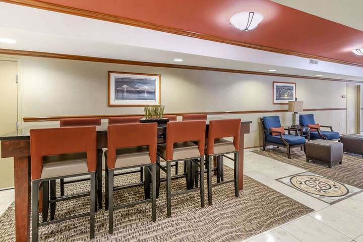 Hotel Interior 10 of 34