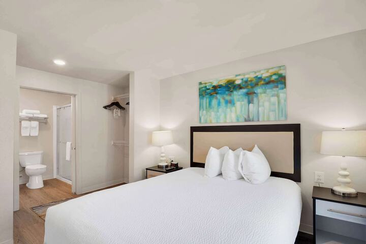 Room 45 of 104