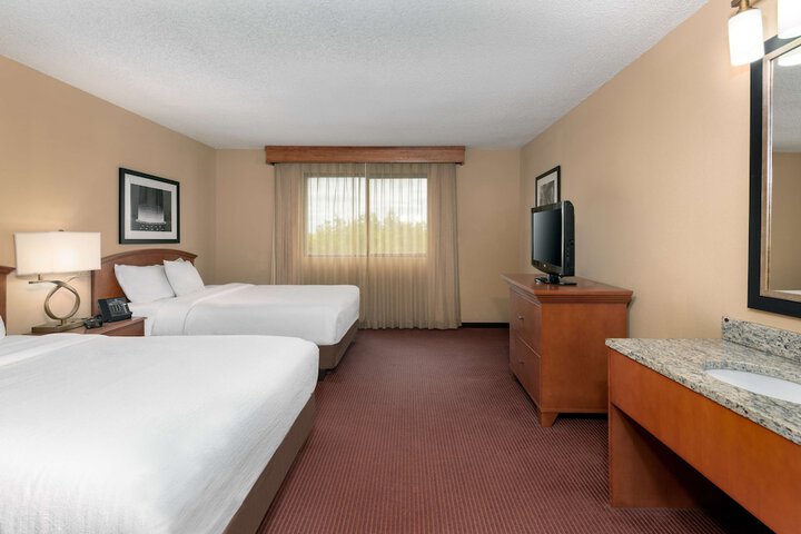 Room 21 of 72