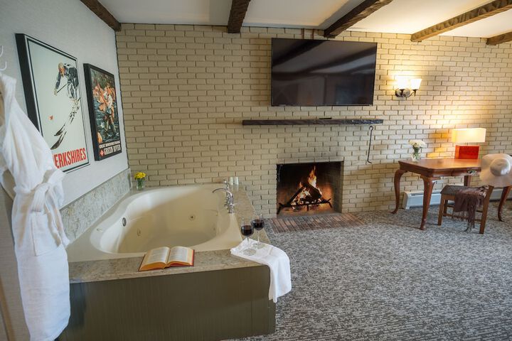 Hot Tub 47 of 49