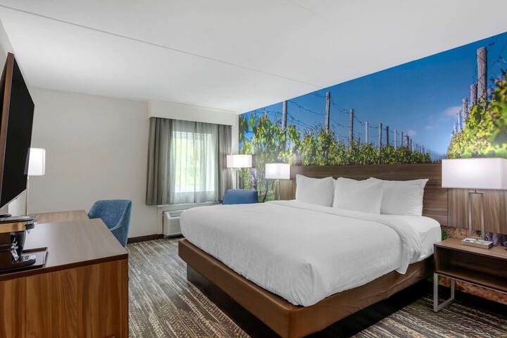 Room 19 of 32