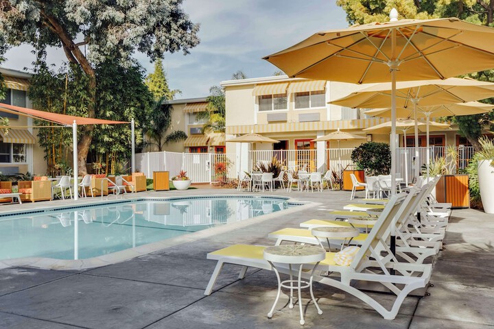 Pool 9 of 41