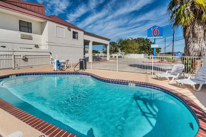 Pool 5 of 33