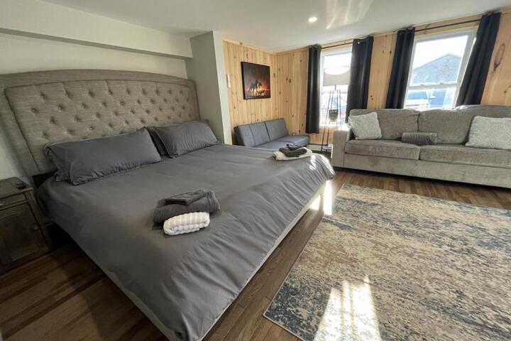 Berkshires Apartment at the Stephentown Hotel