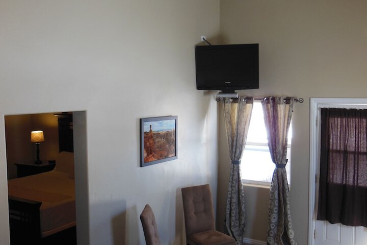 Room 30 of 73