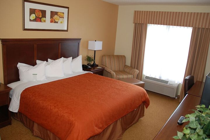 Room 7 of 25