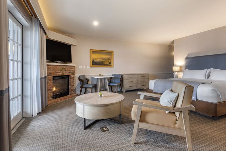 Room 103 of 178
