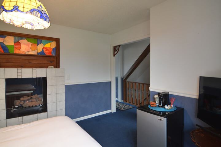Room 37 of 51