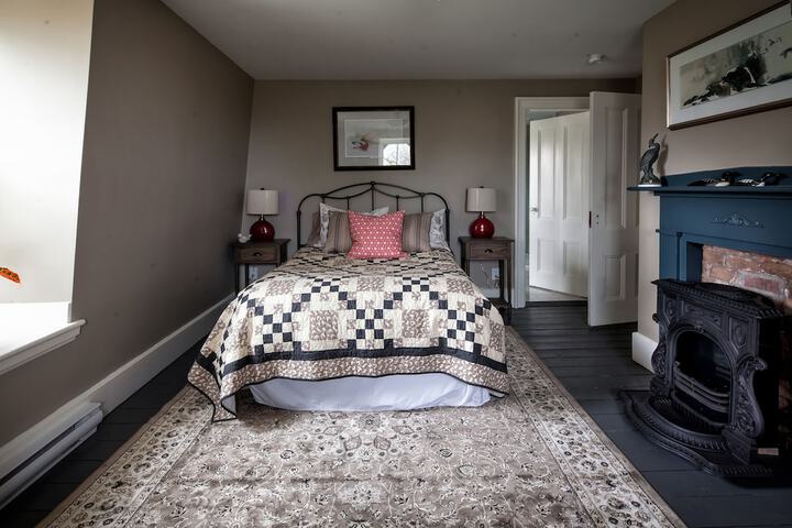 Room 15 of 30