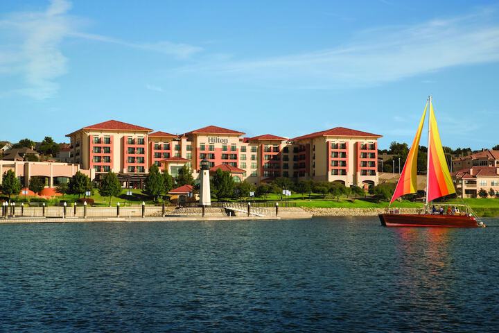 Hilton Dallas / Rockwall Lakefront