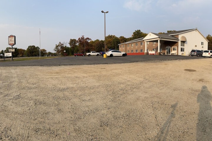 Property Grounds 45 of 51