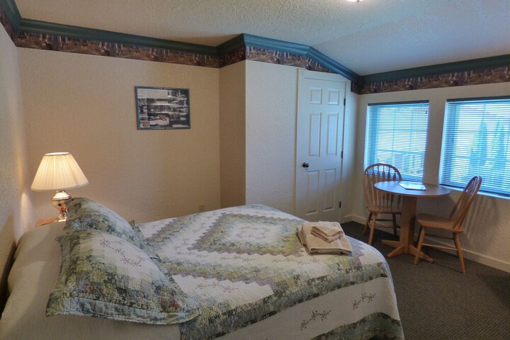 Room 16 of 44