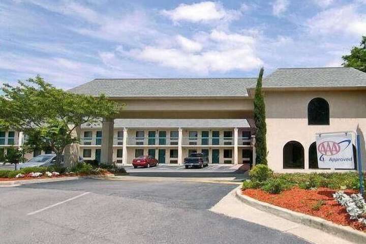 Hotel 2 of 12