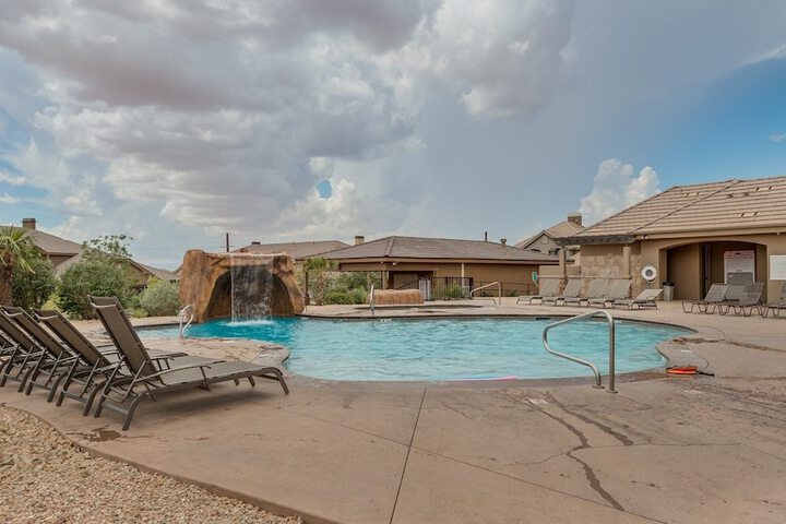 Pool 11 of 48
