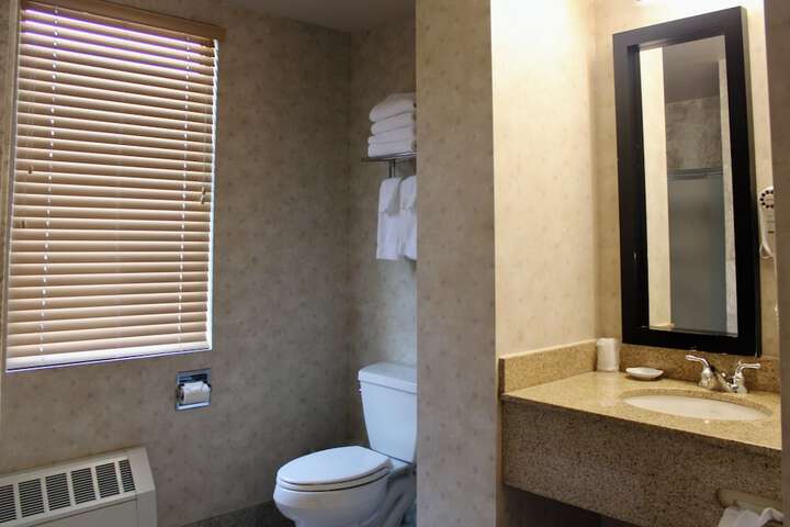 Room 9 of 30