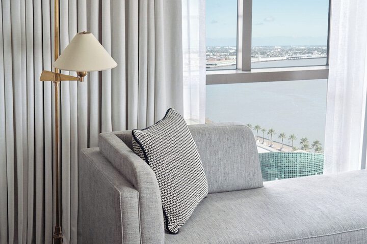 Four Seasons Hotel New Orleans