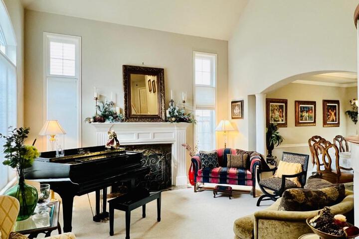 The Elegant & Cozy Retreat
