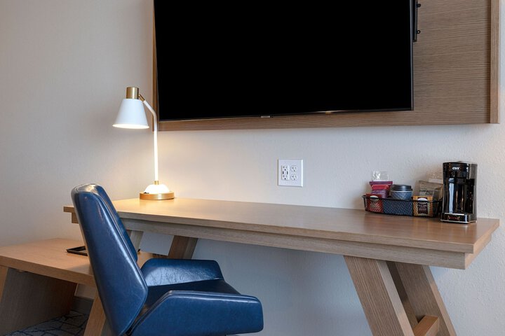 Room 28 of 55