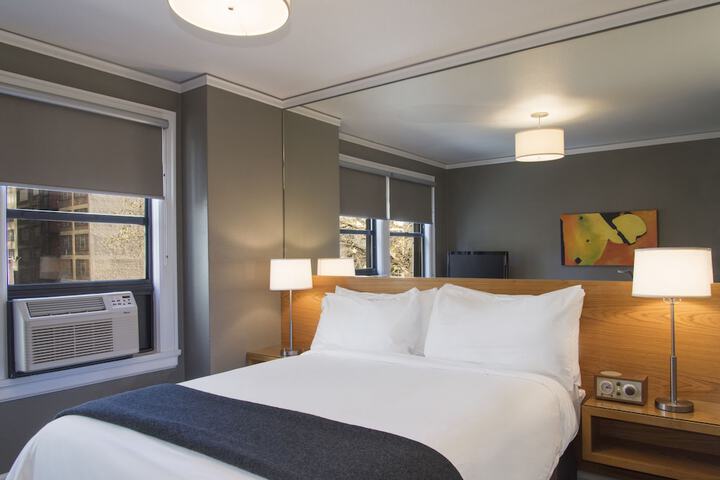 Room 44 of 83