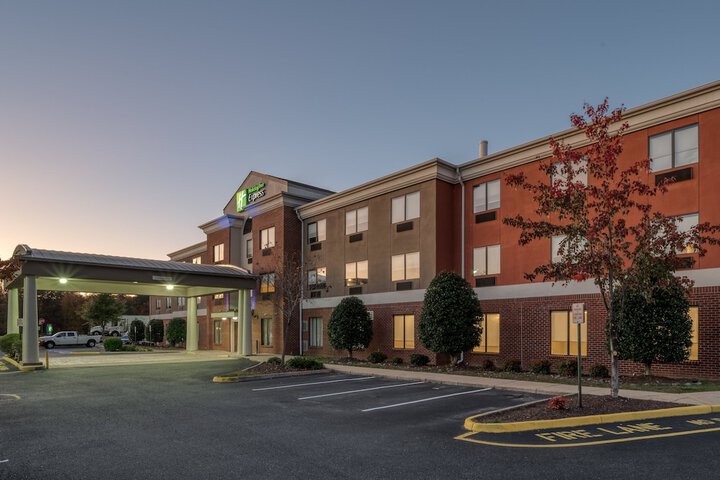 Hotel 2 of 49