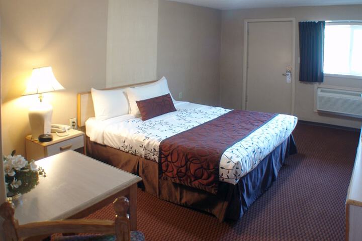 Room 18 of 34