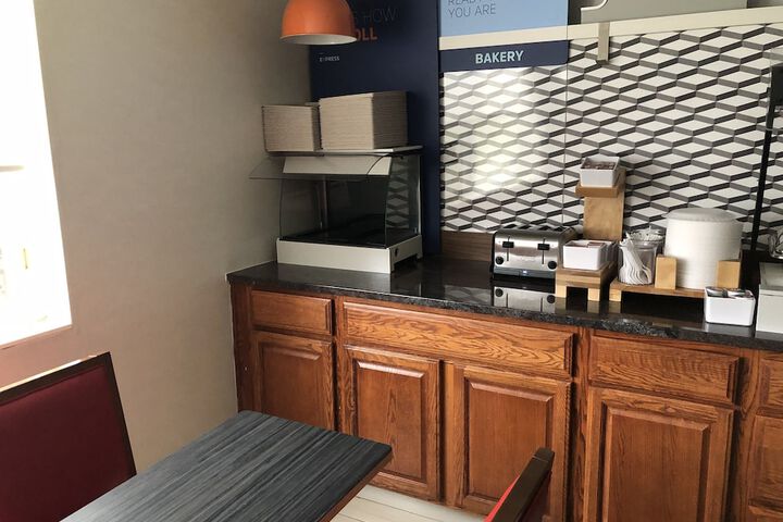 Holiday Inn Express Mt. Vernon by IHG