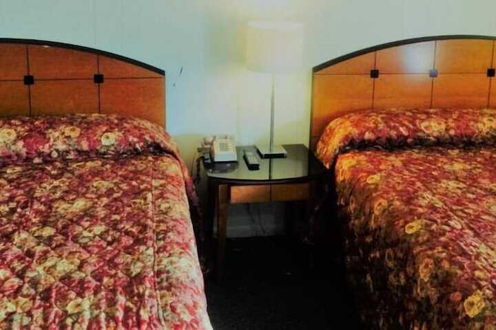 Room 8 of 24