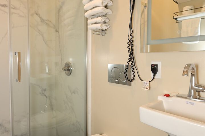 Casa Loma Hotel