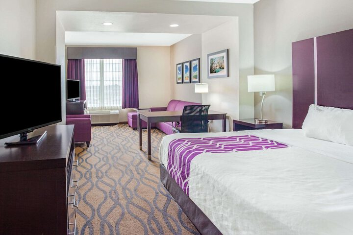 Room 15 of 30