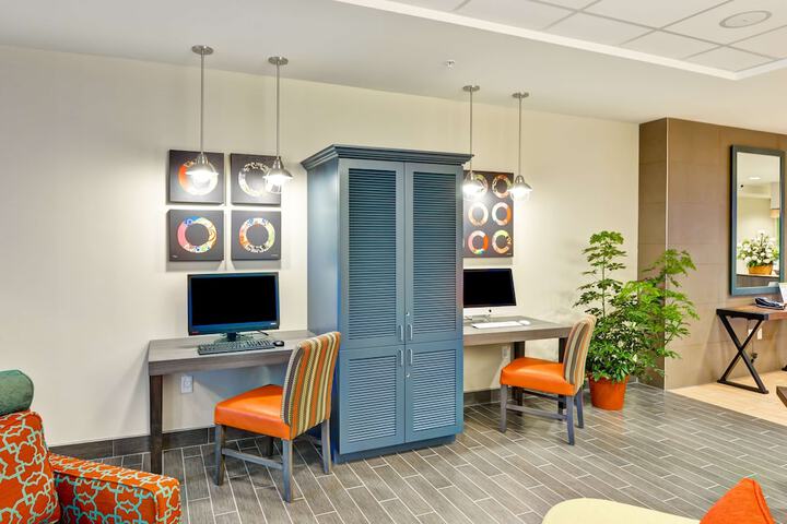 Business Center 43 of 44