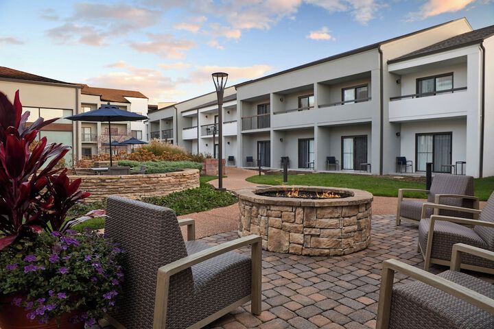 Courtyard by Marriott St. Louis Creve Coeur